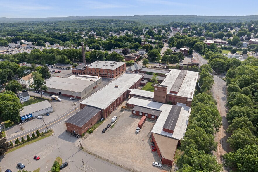 More Photos Of 56 Sterling St, Clinton Manufacturing For Lease