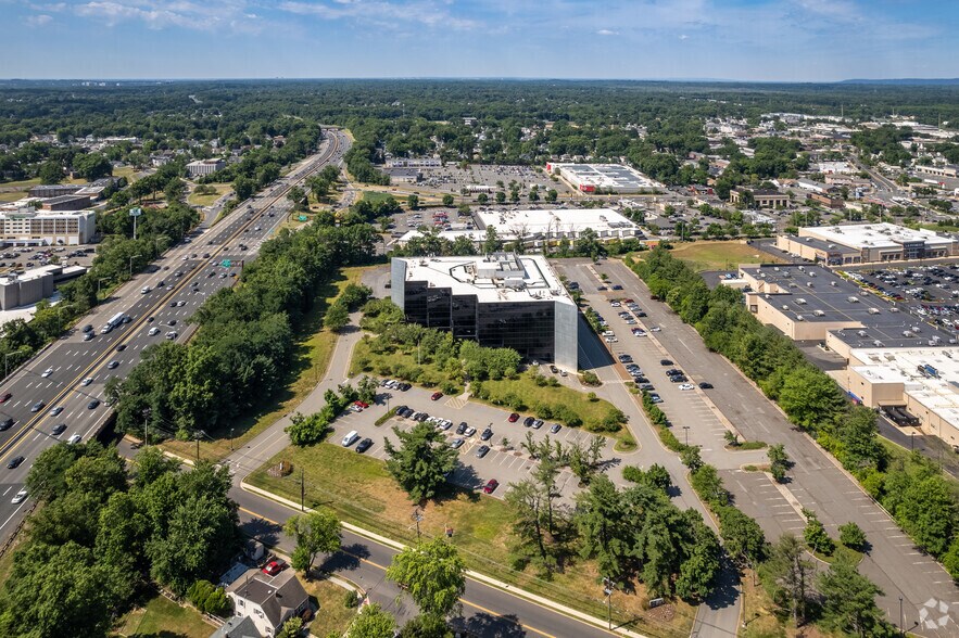 More Photos Of 100 Walnut Ave, Clark Coworking Space