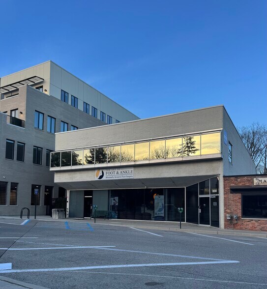 Primary Photo Of 800 N Old Woodward Ave, Birmingham Office For Lease