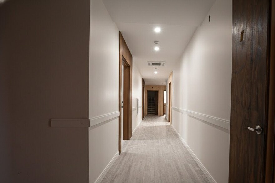 More Photos Of 13 Warwick St, Somerville Apartments For Sale