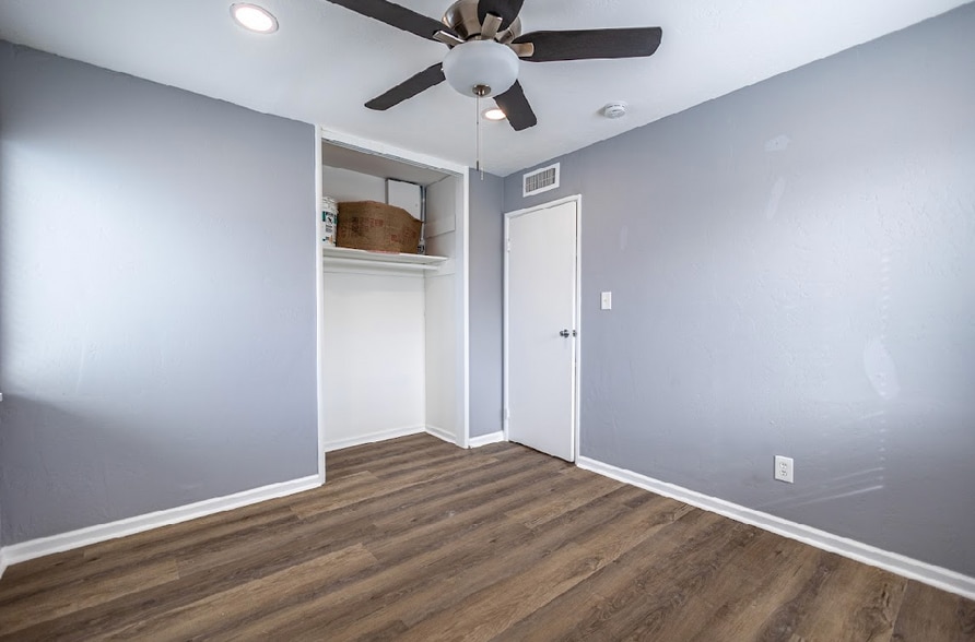 More Photos Of 3917 Stockdale Hwy, Bakersfield Medical For Sale