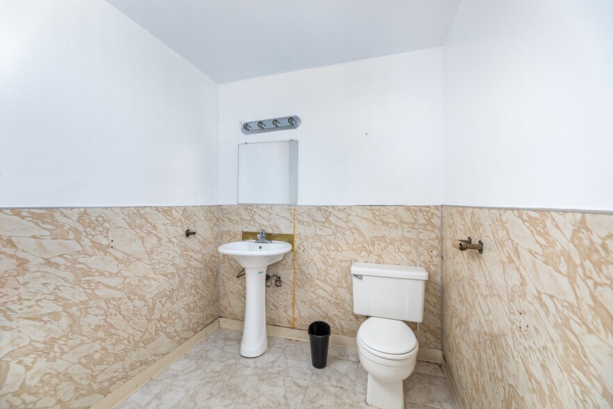 More Photos Of 20628 E Arrow Hwy, Covina Office For Lease