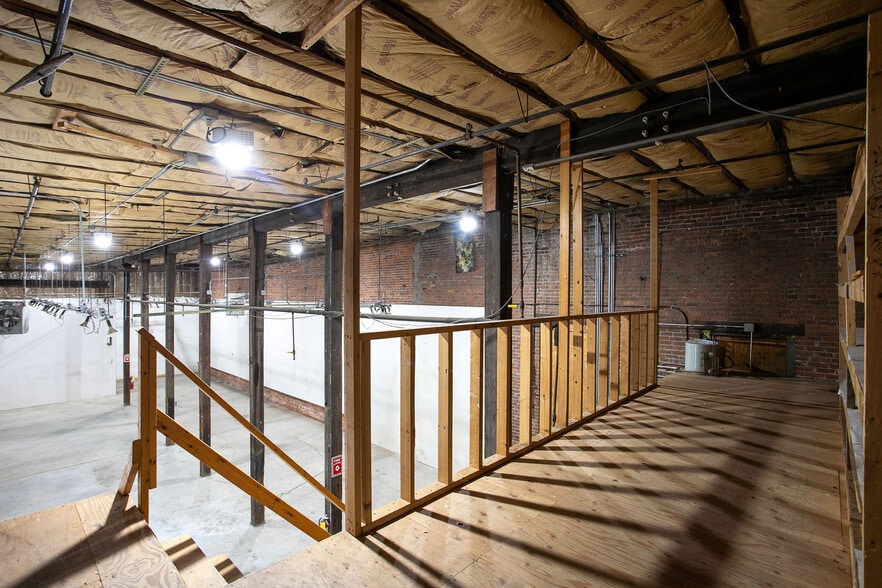 More Photos Of 395 Park St North, Great Barrington Warehouse For Sale