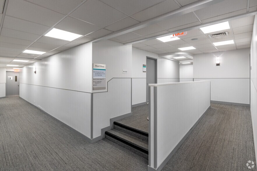 More Photos Of 345 E 37th St, New York Medical For Lease
