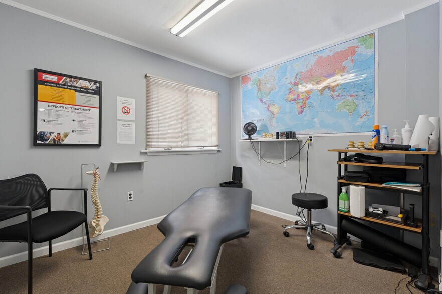 More Photos Of 81 Somerset Dr, Willingboro Medical For Sale