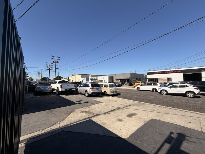 More Photos Of 11592 Anabel, Garden Grove Service For Sale