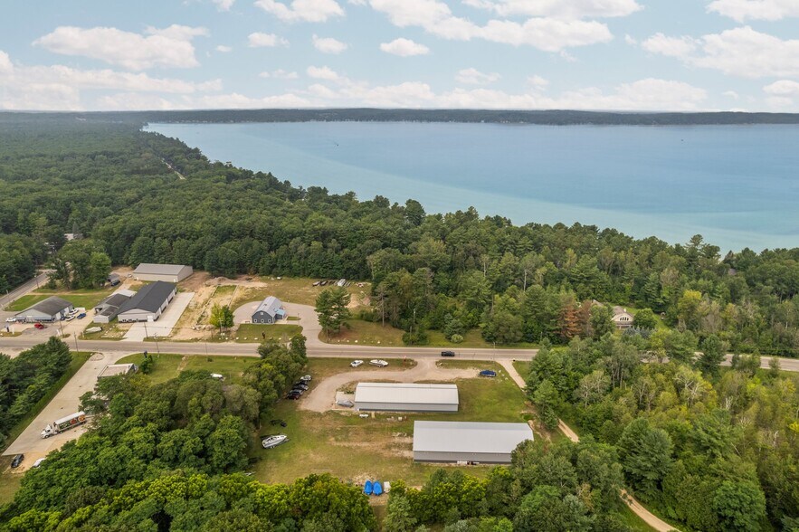 Primary Photo Of 11891 S East Torch Lake Dr, Alden Freestanding For Sale