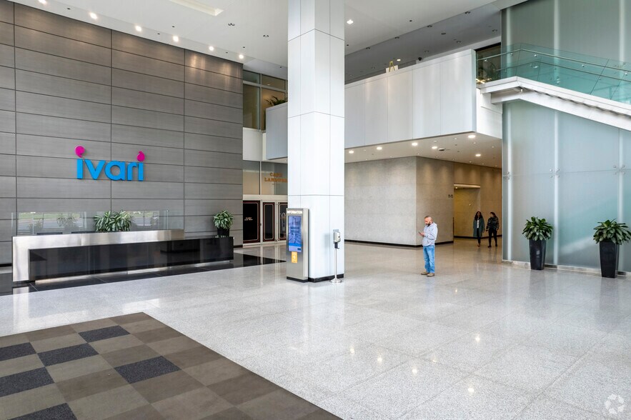 More Photos Of 5000 Yonge St, Toronto Office For Lease