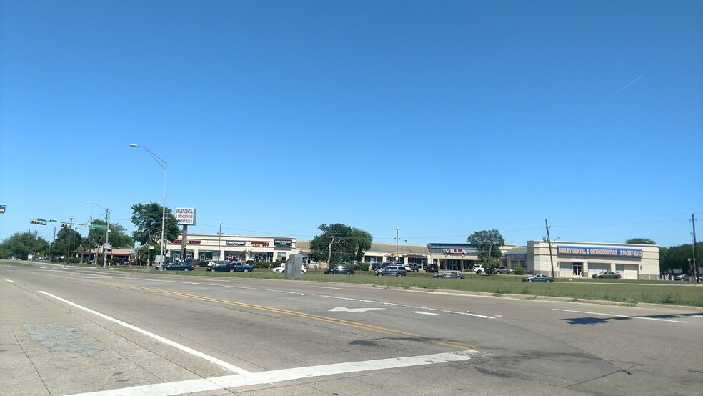 More Photos Of 9203 Skillman St, Dallas General Retail For Lease