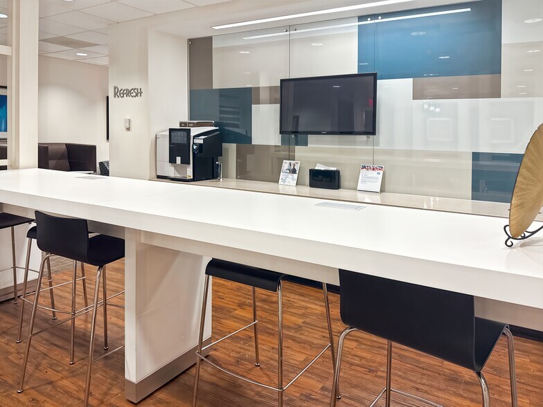 More Photos Of 2180 Satellite Blvd, Duluth Coworking Space