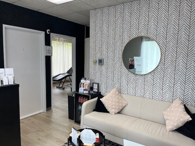 More Photos Of 101 Bradford Rd, Wexford Medical For Lease