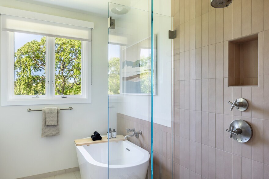 More Photos Of 1129 Dealy Ln, Napa Winery Vineyard For Sale