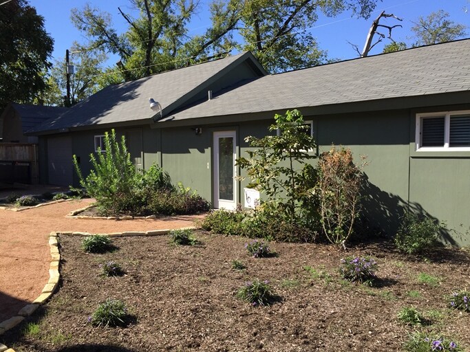 More Photos Of 304 E Main St, Round Rock Office For Lease