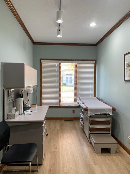 More Photos Of 2665 Fox Pointe Dr, Columbus Medical For Lease