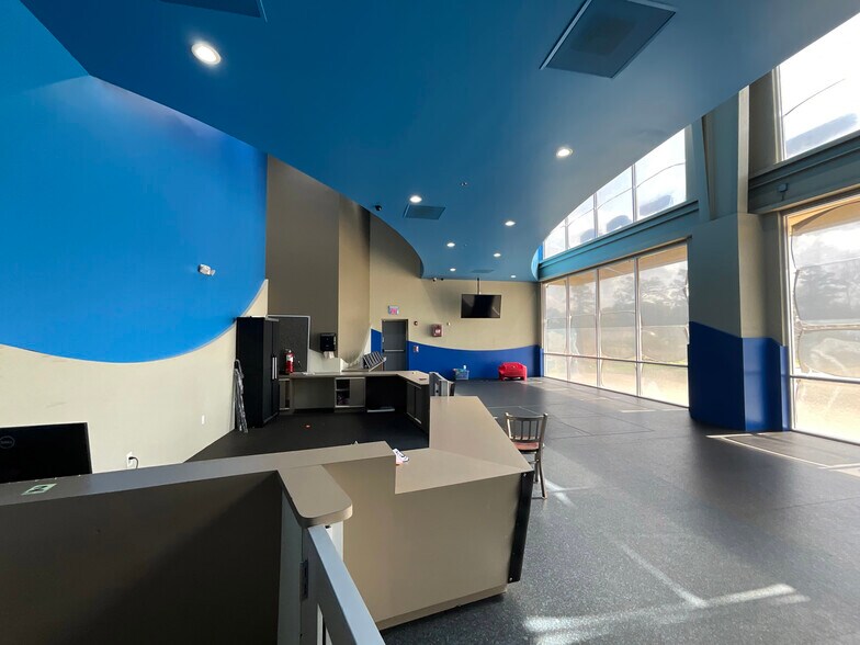 More Photos Of 6370 Louetta Rd, Spring Unknown For Lease