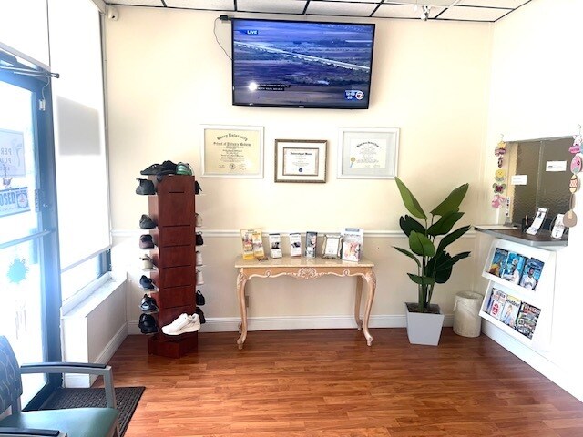 More Photos Of 8129-8375 NW 88th Ave, Tamarac General Retail For Lease