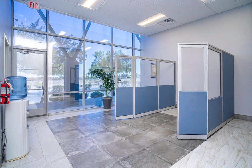 More Photos Of 6807 Ponderosa Way, Las Vegas Office For Lease