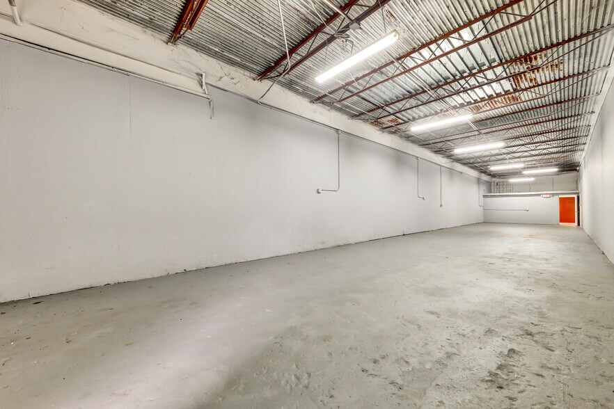 More Photos Of 1840-1862 NW 29th St, Oakland Park Warehouse For Lease