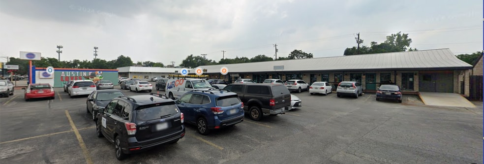More Photos Of 5312 Menchaca Rd, Austin General Retail For Lease