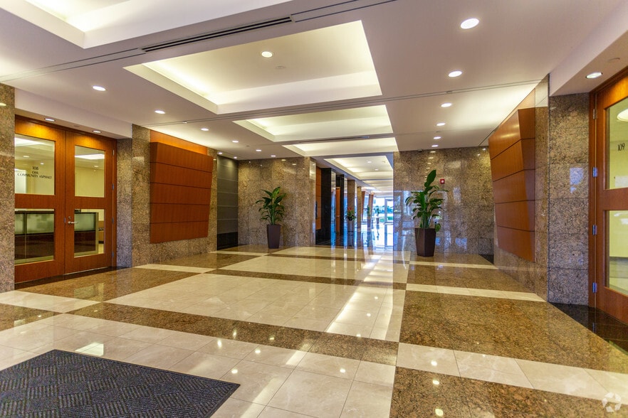 More Photos Of 9725 NW 117th Ave, Medley Unknown For Lease