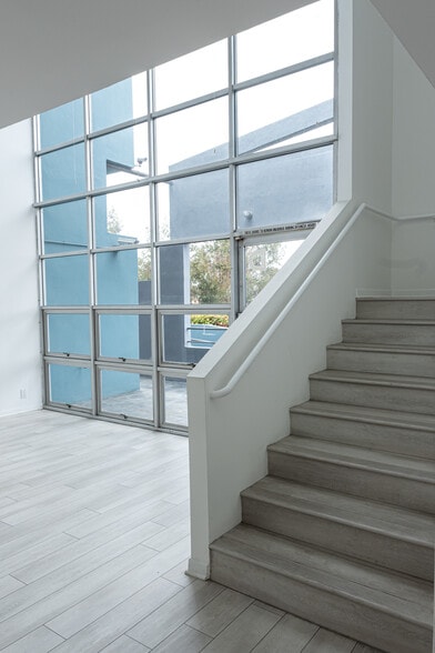 More Photos Of 1750 14th St, Santa Monica Loft Creative Space For Lease
