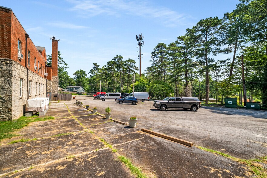 More Photos Of 1776 Sylvan Rd SW, Atlanta Religious Facility For Sale