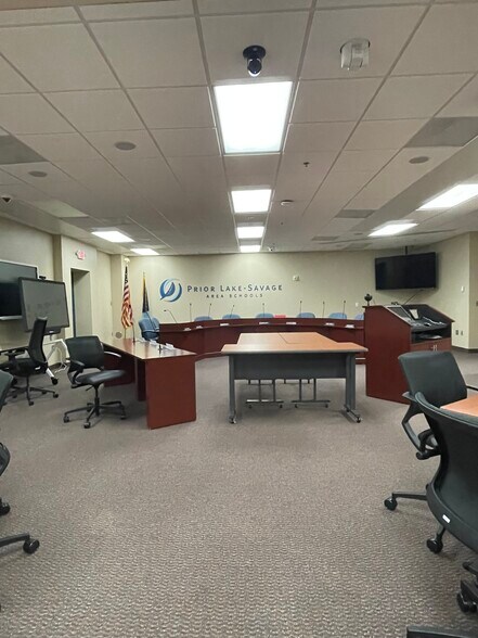More Photos Of 4540 Tower St SE, Prior Lake Office For Sale