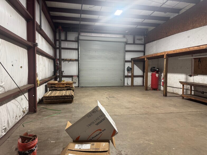 More Photos Of 205 Edgar St, Atlantic Beach Warehouse For Lease