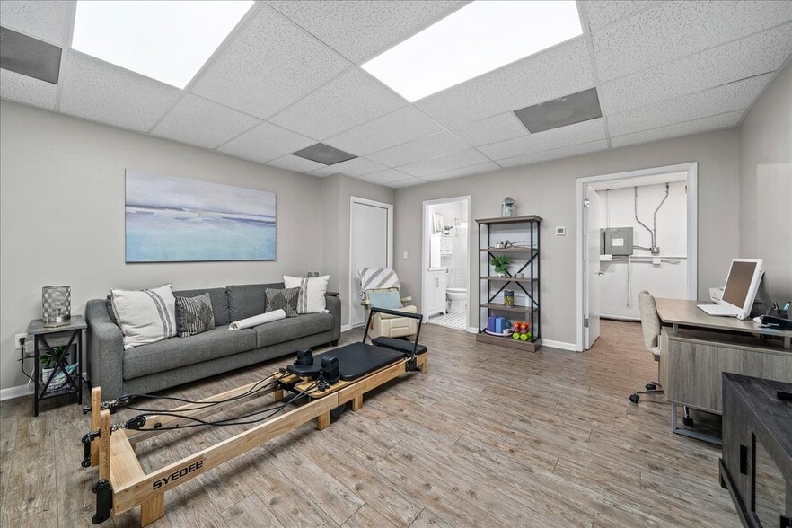 More Photos Of 2225 S Washington Ave, Titusville Office Residential For Sale