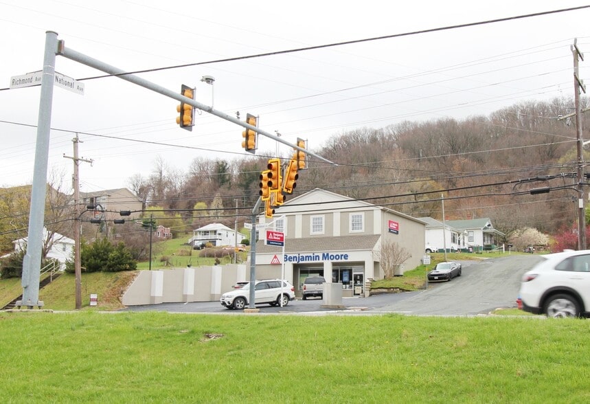 More Photos Of 902 Richmond Ave, Staunton General Retail For Sale