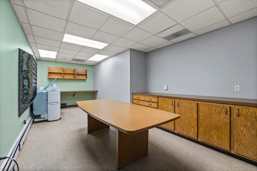 More Photos Of 617 N Timberline Rd, Fort Collins Warehouse For Sale