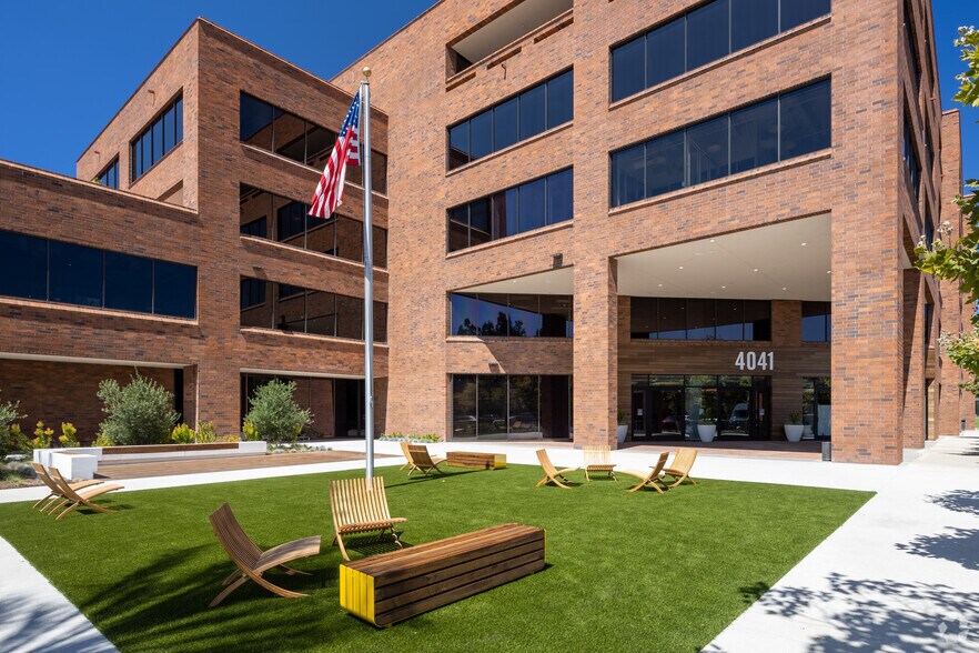 More Photos Of 4041 MacArthur Blvd, Newport Beach Coworking Space