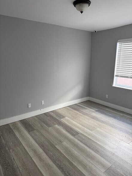 More Photos Of 215 SW 17th St, Fort Lauderdale Medical For Lease