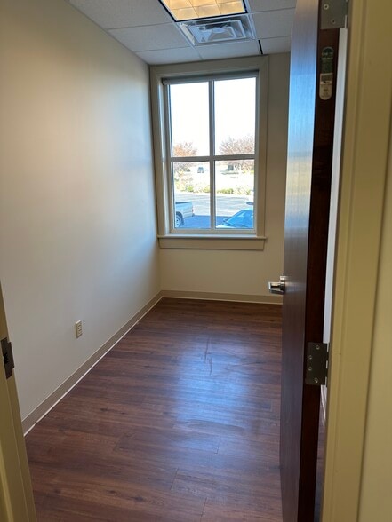 More Photos Of 101 Financial Dr, Elizabethtown Medical For Lease