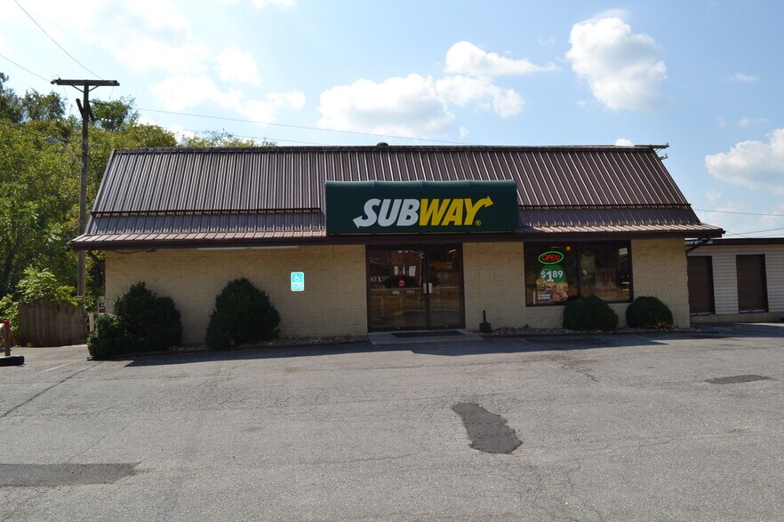 More Photos Of 5976 Virginia Ave, Pembroke Storefront Retail Residential For Sale