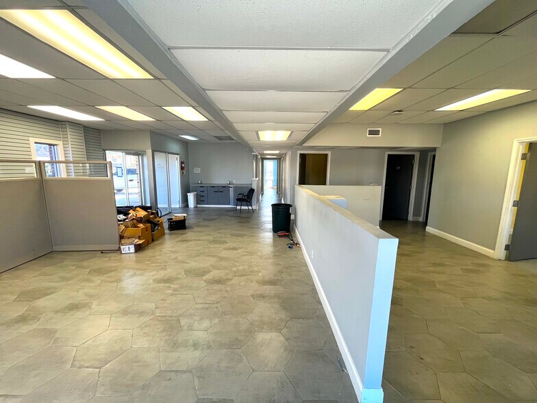 More Photos Of 204 Engineers Rd, Belle Chasse Warehouse For Lease