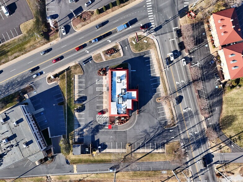 More Photos Of 785 Martin Luther King Jr Way, Harrisonburg Fast Food For Lease
