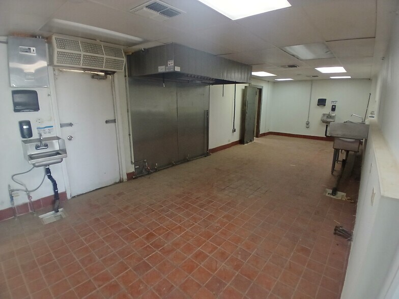 More Photos Of 32733 Highway 18, Lucerne Valley Freestanding For Lease