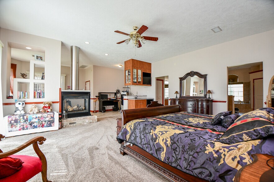 More Photos Of 540 Chisolm Trl, Wallis Manufactured Housing Mobile Home Park For Sale