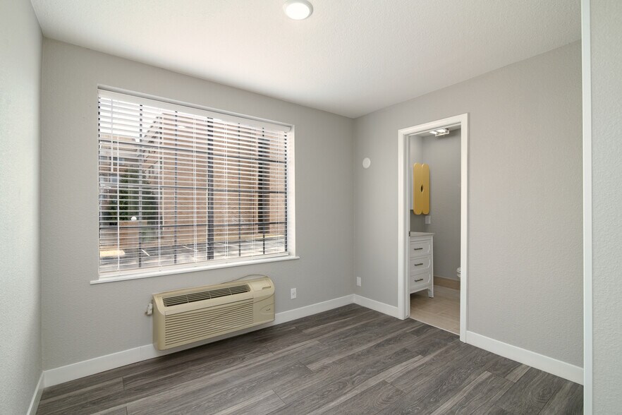More Photos Of 3211 S 79th East Ave, Tulsa Apartments For Sale