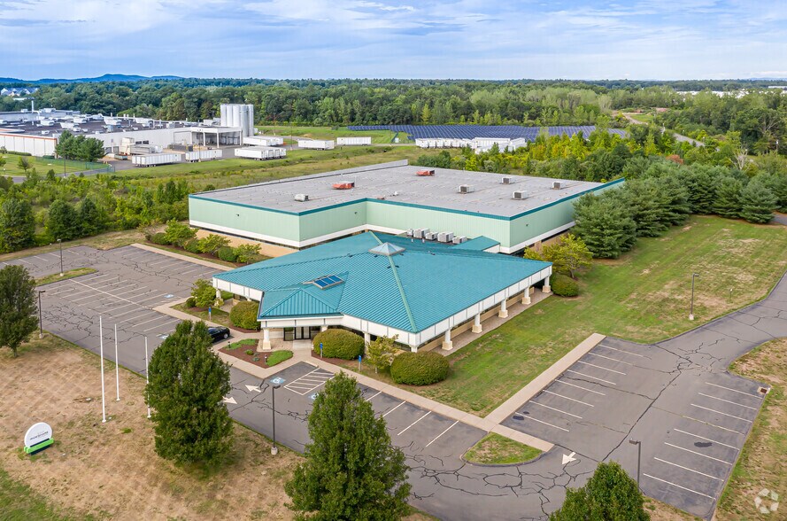 More Photos Of 1404 Blue Hills Ave, Bloomfield Manufacturing For Lease