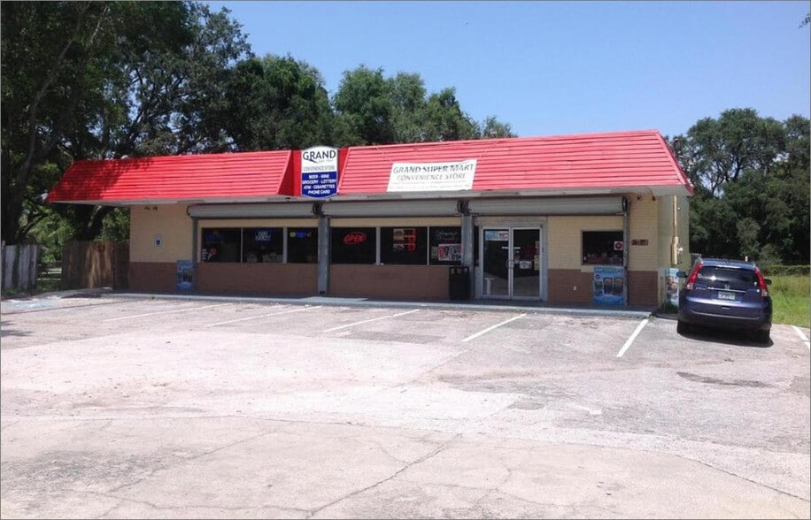 Primary Photo Of 4525 Clarcona Ocoee Rd, Orlando Storefront Retail Residential For Lease