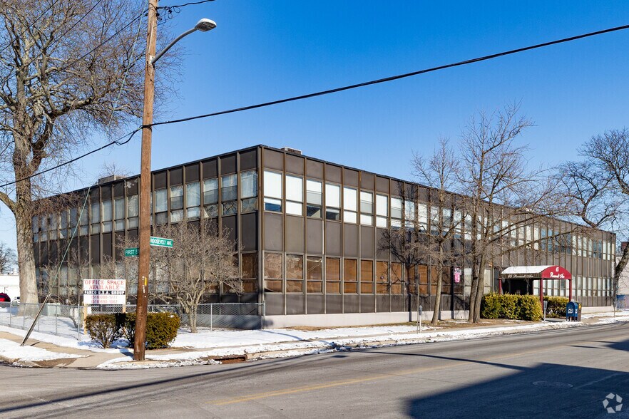More Photos Of 65 Roosevelt Ave, Valley Stream Medical For Lease