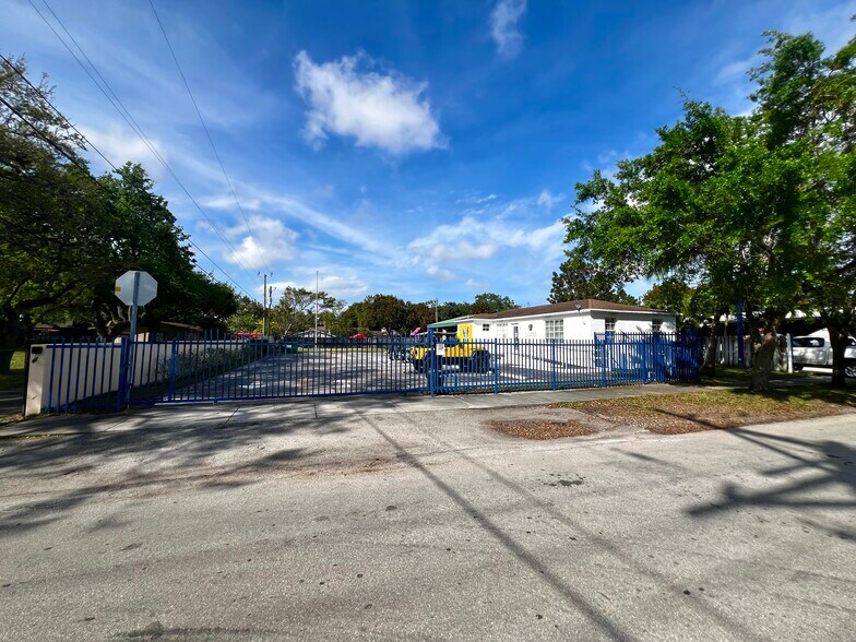 More Photos Of 5703 SW 17th St, Miami Daycare Center For Sale