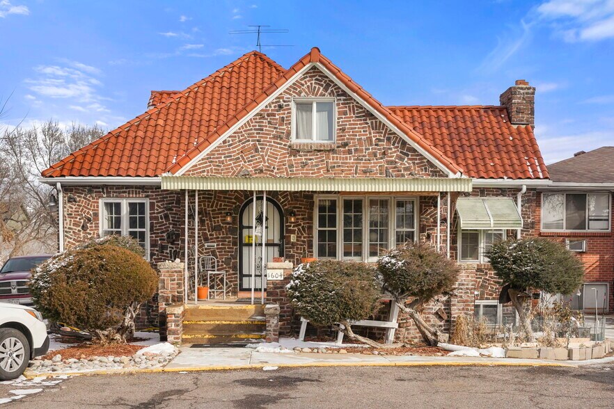 More Photos Of 1600-1604 Garland St, Lakewood Apartments For Sale