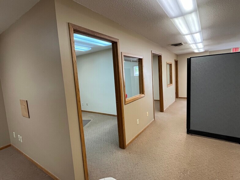 More Photos Of 715 N Main St, River Falls Office For Lease