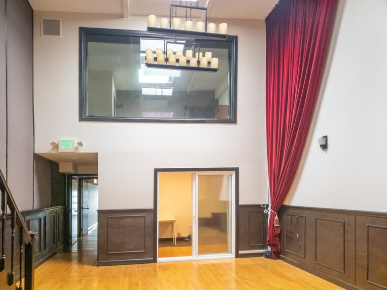 More Photos Of 13432 Beach Ave, Marina Del Rey Loft Creative Space For Sale