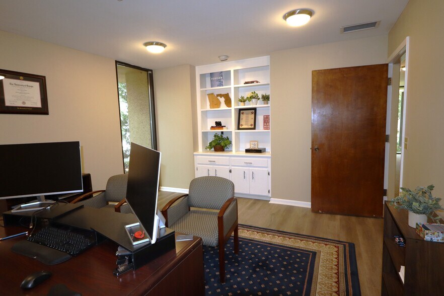More Photos Of 4440 Merrimac Ave, Jacksonville Loft Creative Space For Lease