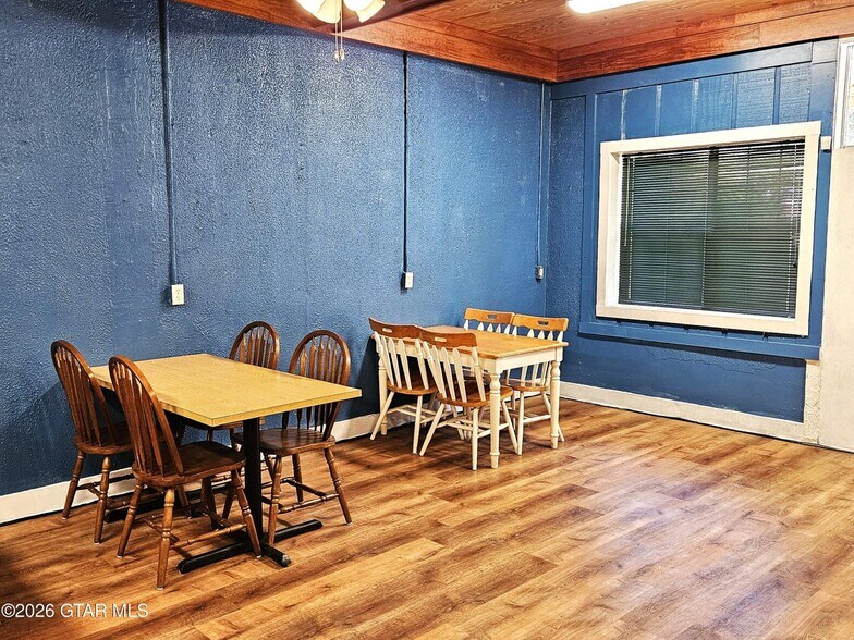 More Photos Of 172 W North St, Macon Restaurant For Sale