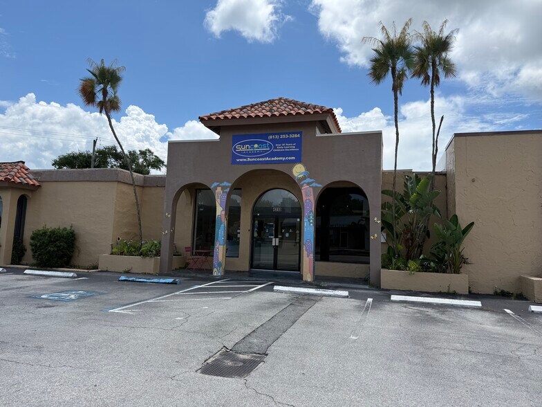 Primary Photo Of 4210-4218 Henderson Blvd, Tampa General Retail For Lease